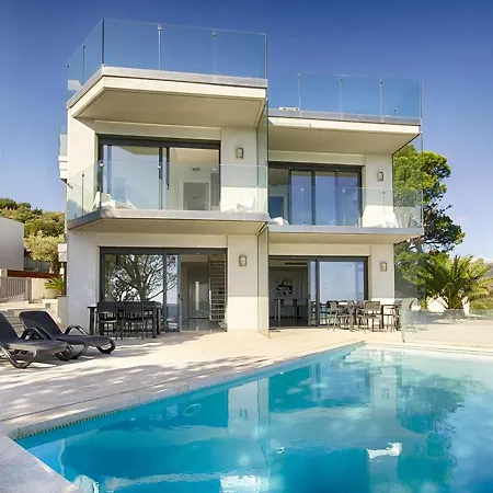 Myfenolleda B - Preciosa Casa En Grifeu Con Piscina Compartida Y Parking - Es-228-126 *